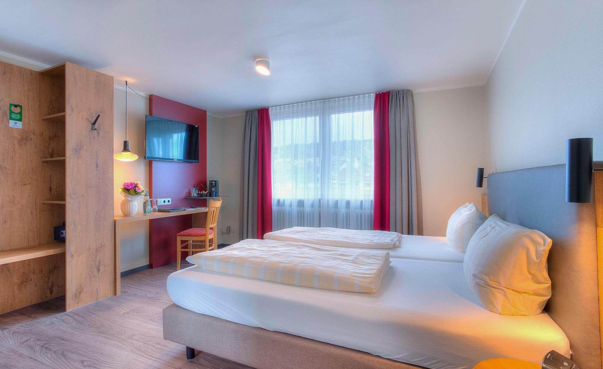 Best Western Hotel Brunnenhof Weibersbrunn Exterior photo