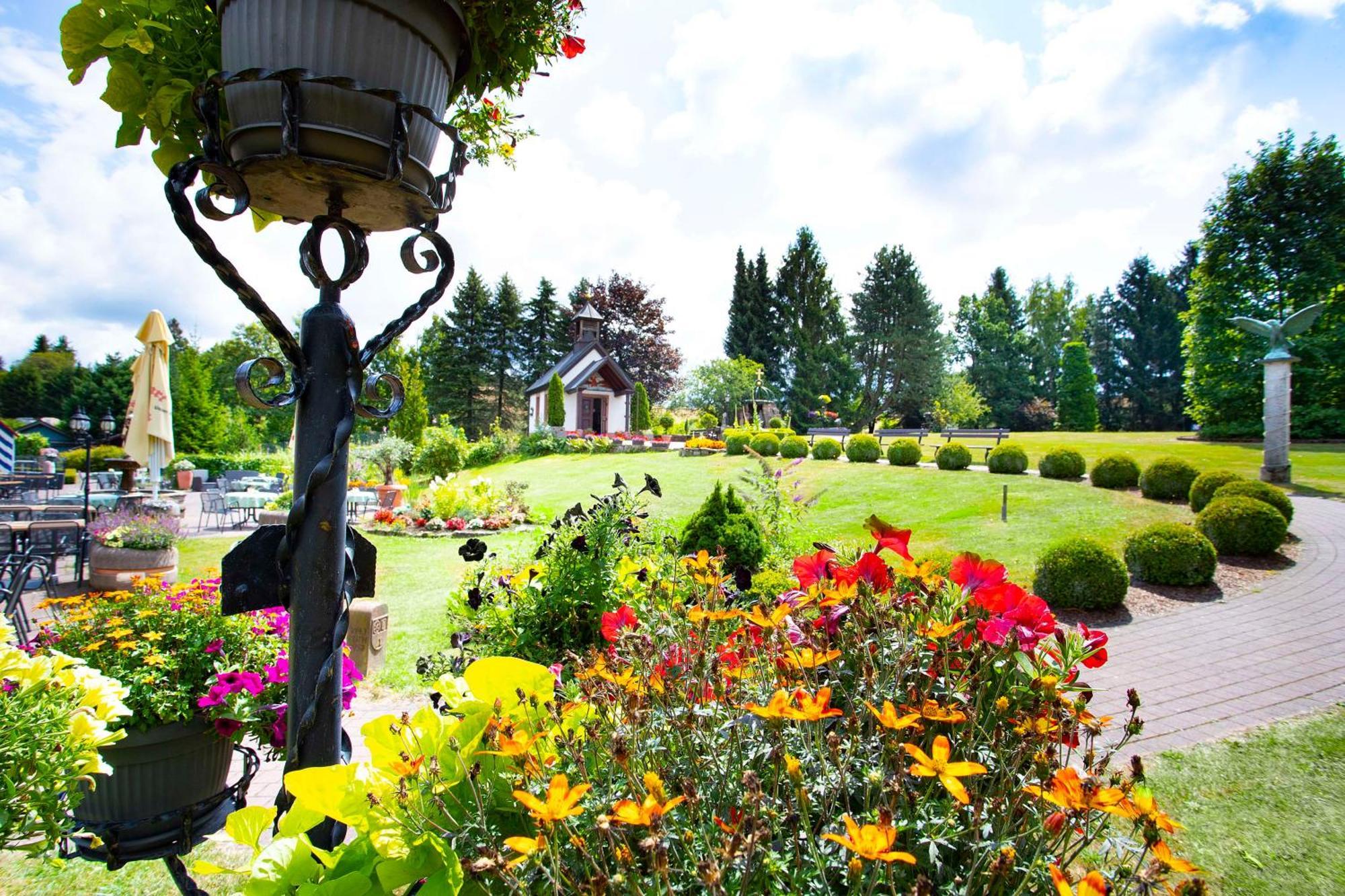 Best Western Hotel Brunnenhof Weibersbrunn Exterior photo