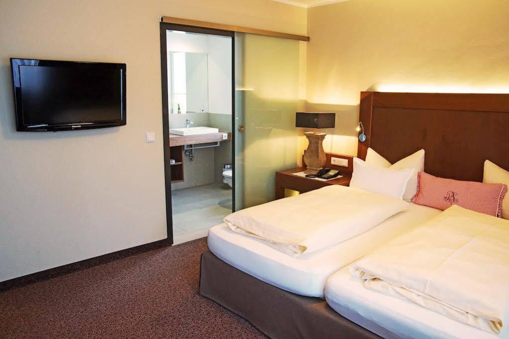 Best Western Hotel Brunnenhof Weibersbrunn Exterior photo